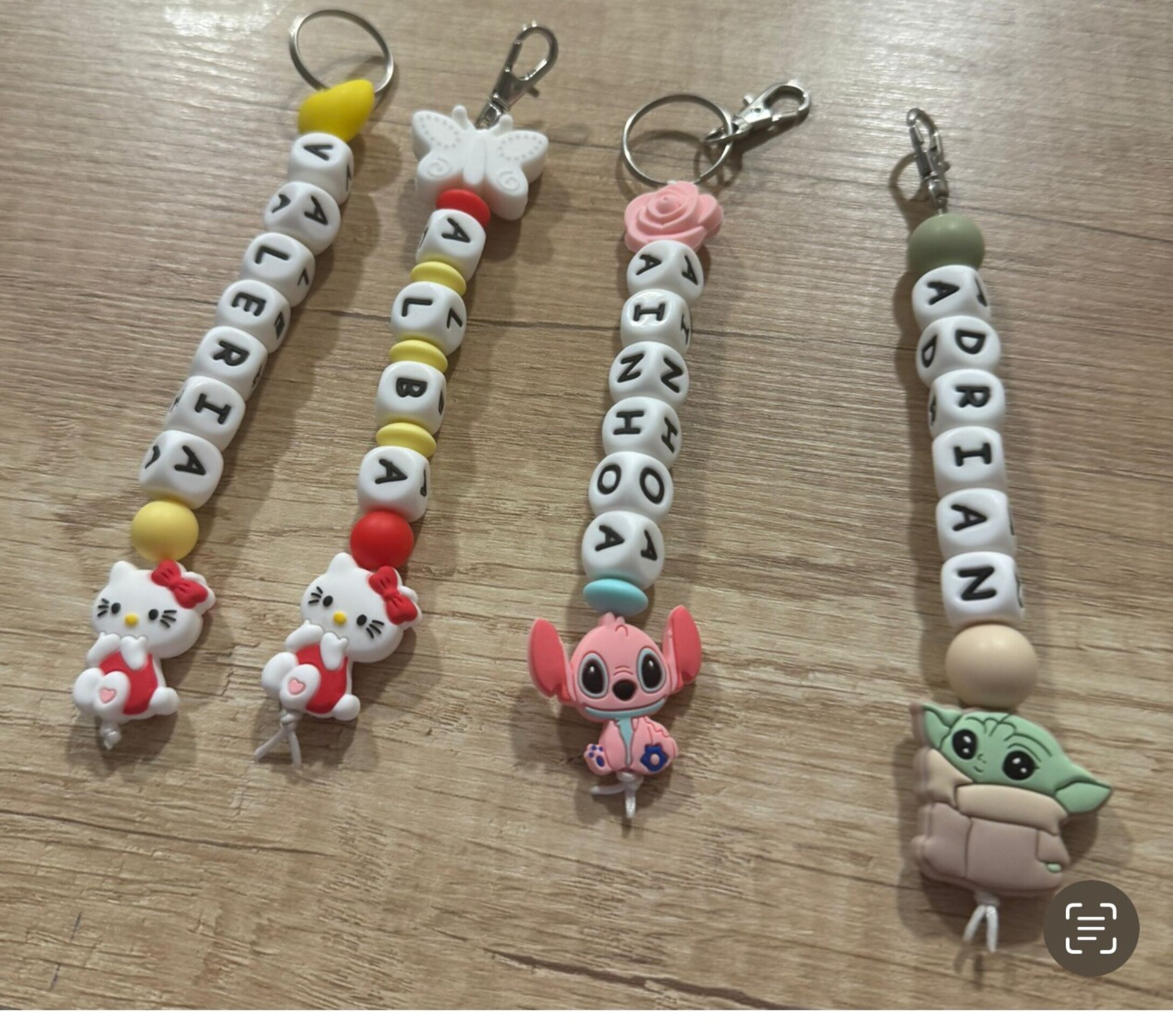 Llaveros personalizados de hilo - 2